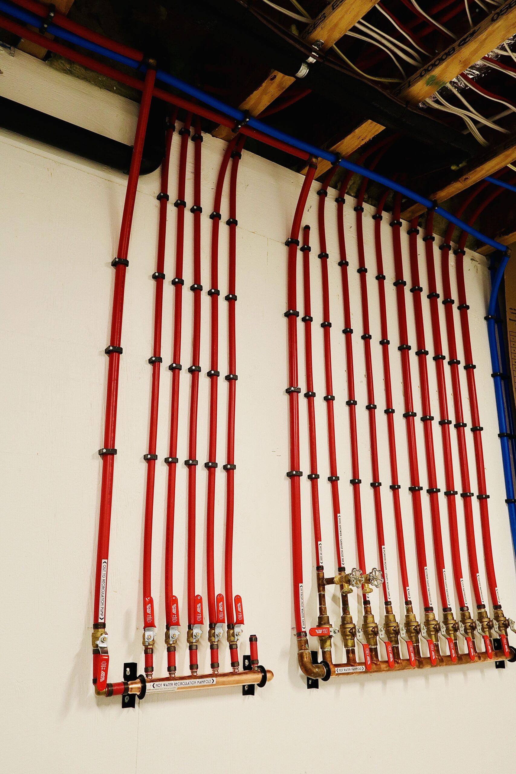 Radiant Heating Manifold with PEX Tubing-min